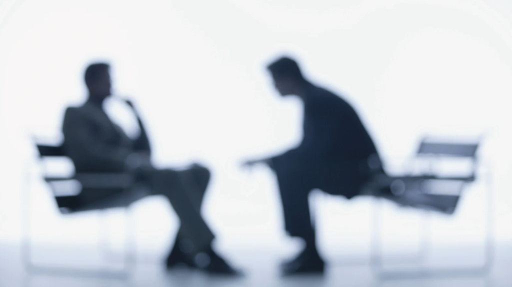 Dívida de empresa passa para o sócio? Entenda quando o CPF pode responder
